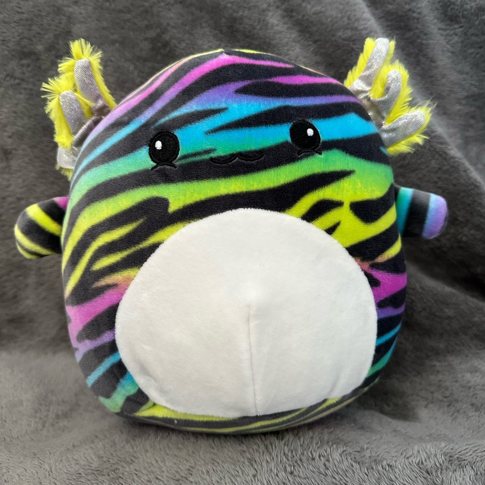 Gawa 8” Squishmallow Axolotl (Mystery Bag Scented)